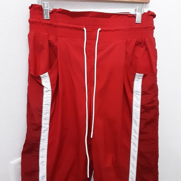 FP Movement Free People Champ Is Here Nylon Pant - Picture 2 of 5